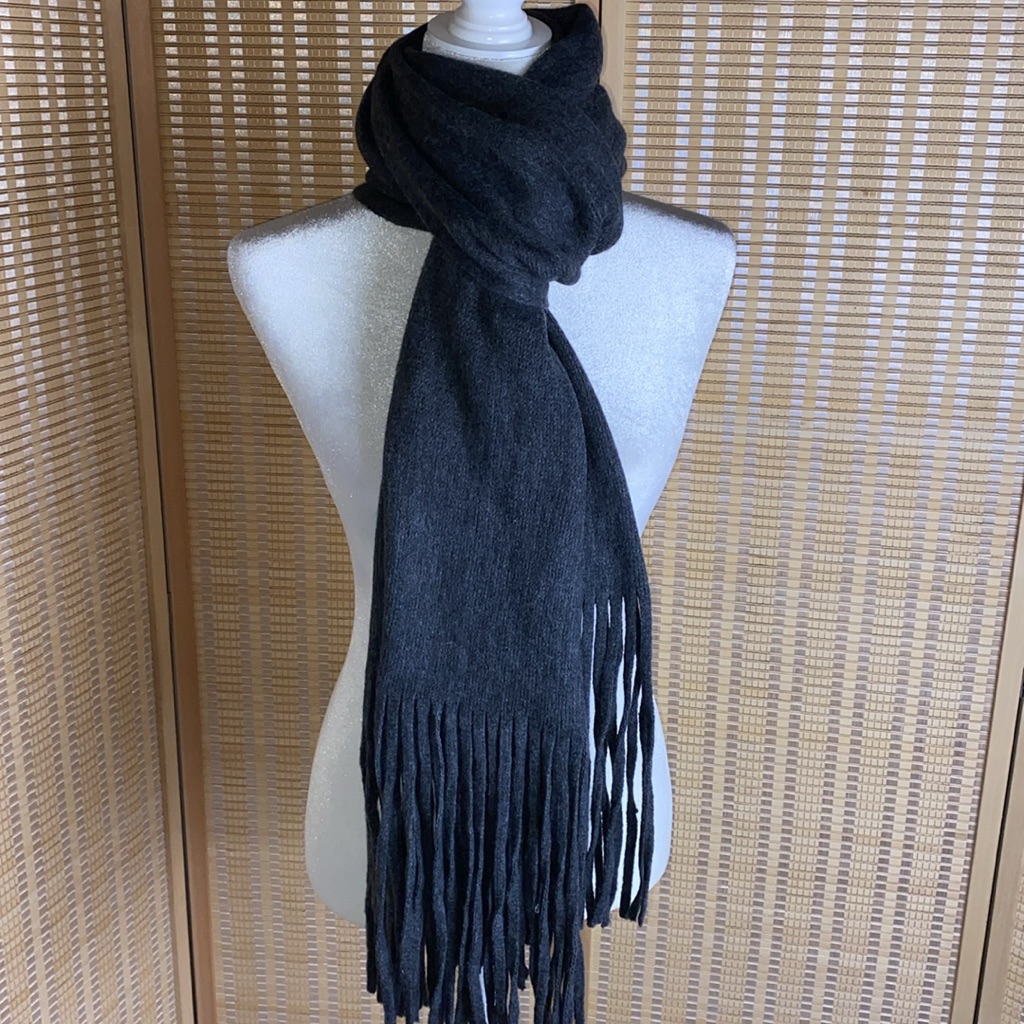 Lucky Brand Fringe Scarf Soft Grey Acrylic Poly Knit 93 X 15 Nwot
